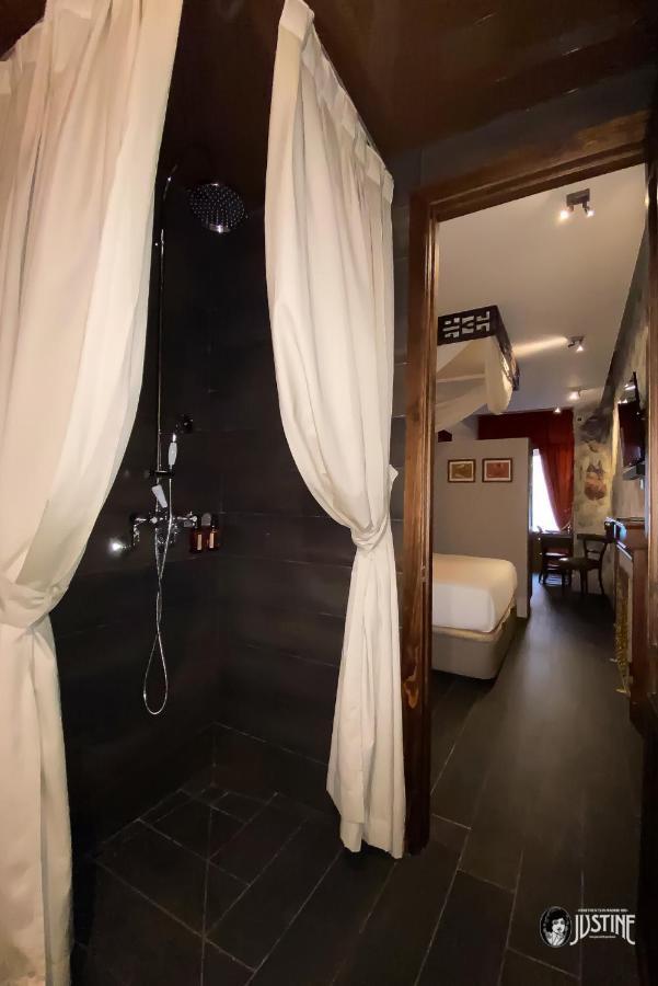 Suite Opium Den By Justine Apartments Apartamento Turistico En Madrid Rio エクステリア 写真