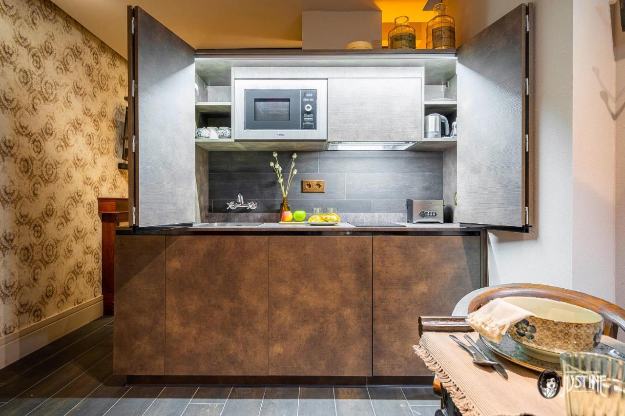 Suite Opium Den By Justine Apartments Apartamento Turistico En Madrid Rio エクステリア 写真